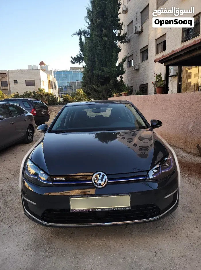 Volkswagen Golf 2018 photo 2