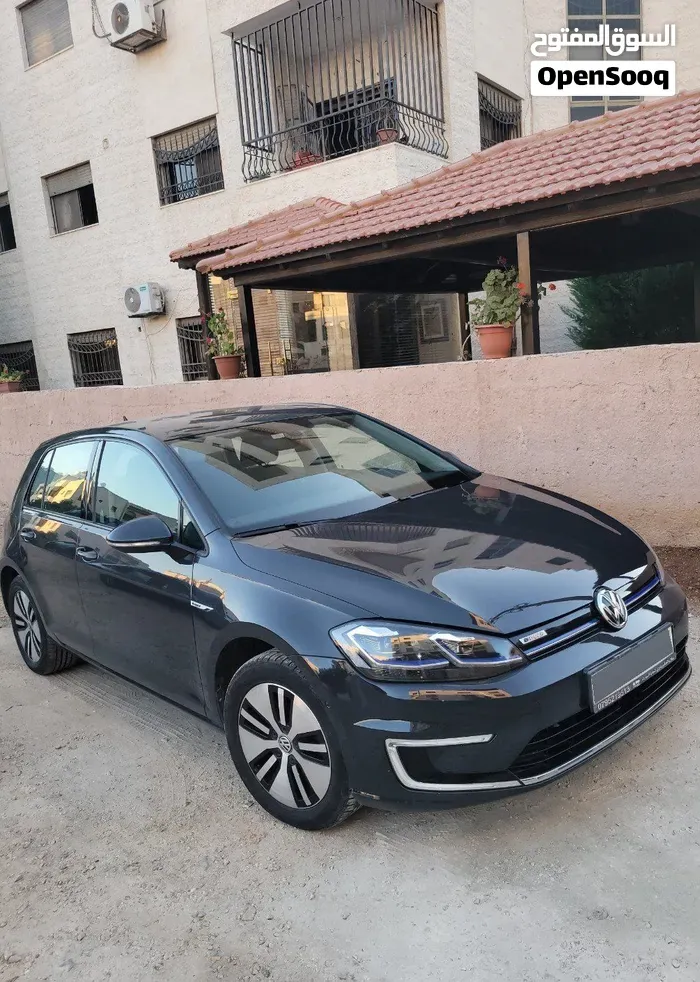 Volkswagen Golf 2018 photo 3