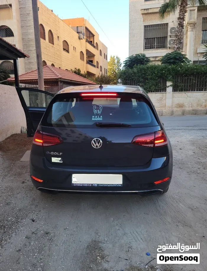 Volkswagen Golf 2018 photo 4