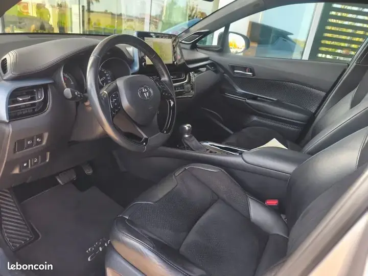 Toyota C-Hr 2022 photo 5