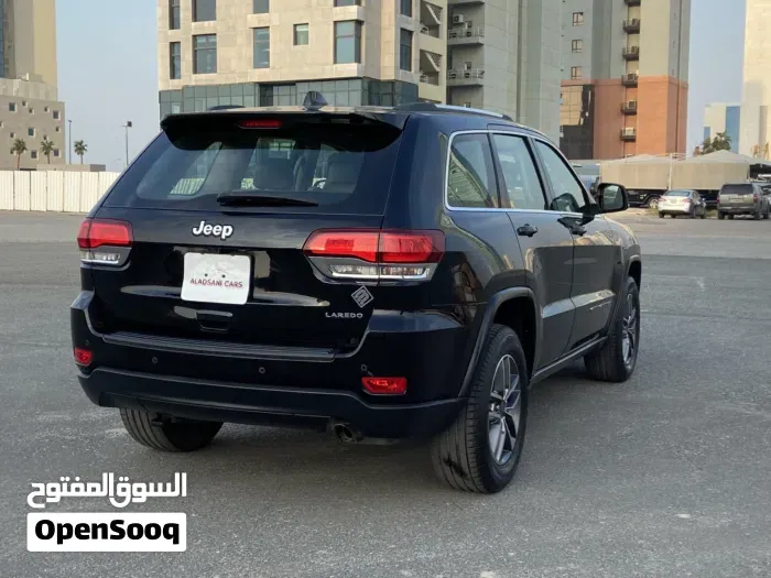 Jeep Grand Cherokee 2020 photo 2