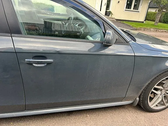 Audi A4 2011 photo 5