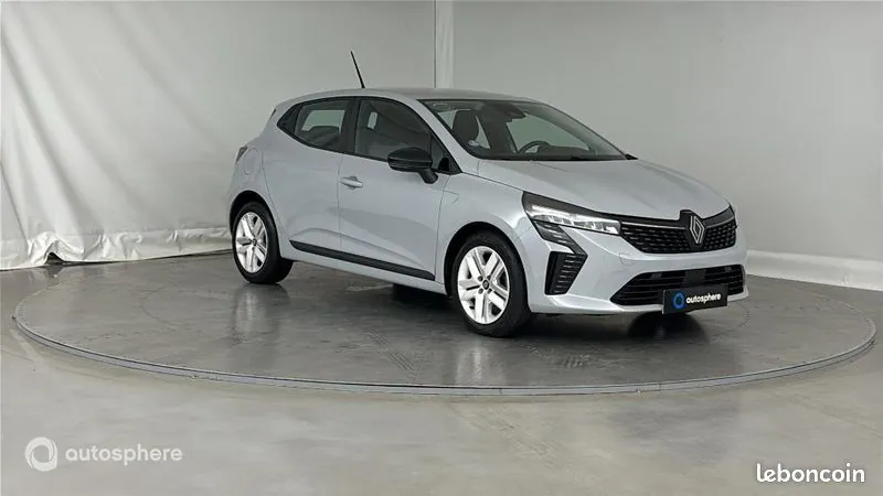 Renault Clio 2024 photo 3
