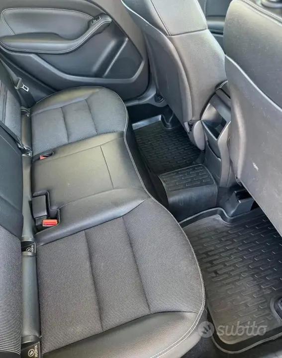 Mercedes-Benz B-Class 2015 photo 4