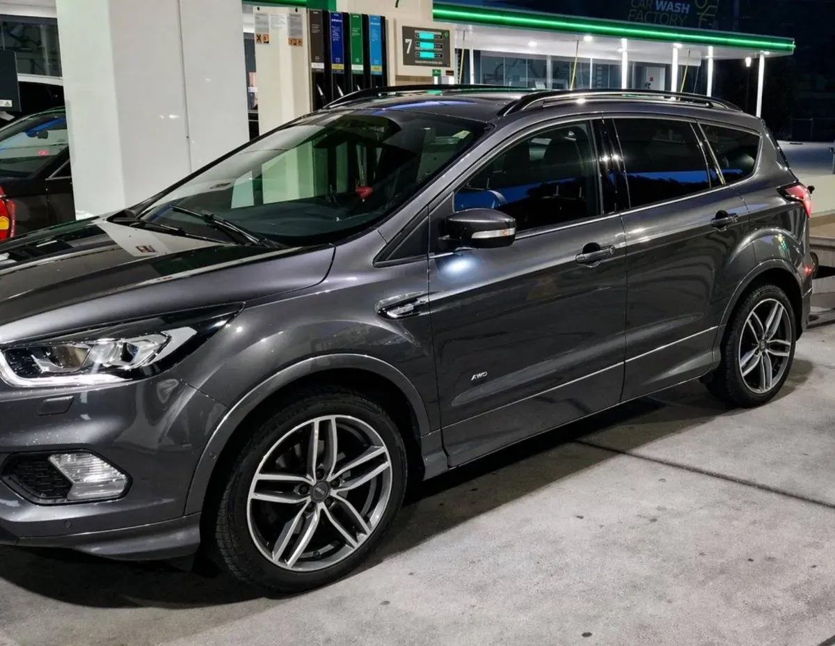 Ford Kuga 2017 photo 2