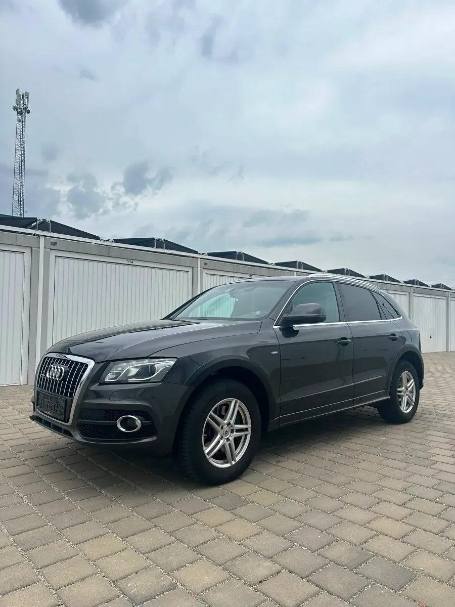 Audi Q5 2010 photo 2