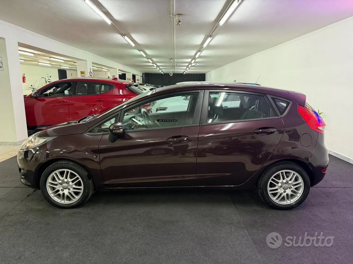 Ford Fiesta 2010 photo 2