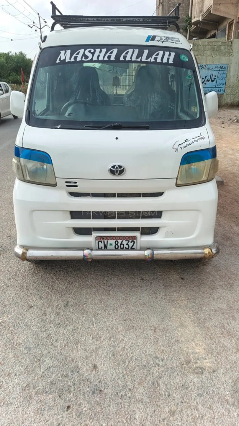 Toyota Pixis Van