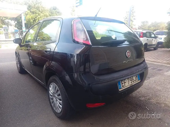 Fiat Punto Evo 2010 photo 3