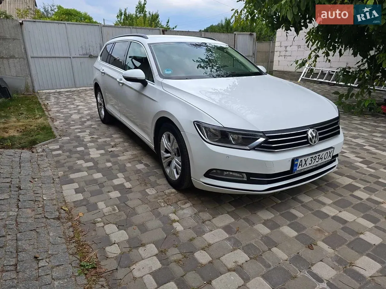 Volkswagen Passat 2016 photo 2