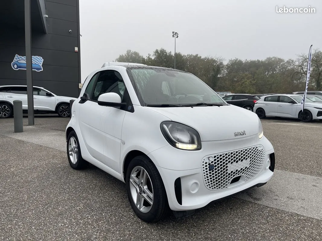 Smart Fortwo 2022 photo 3