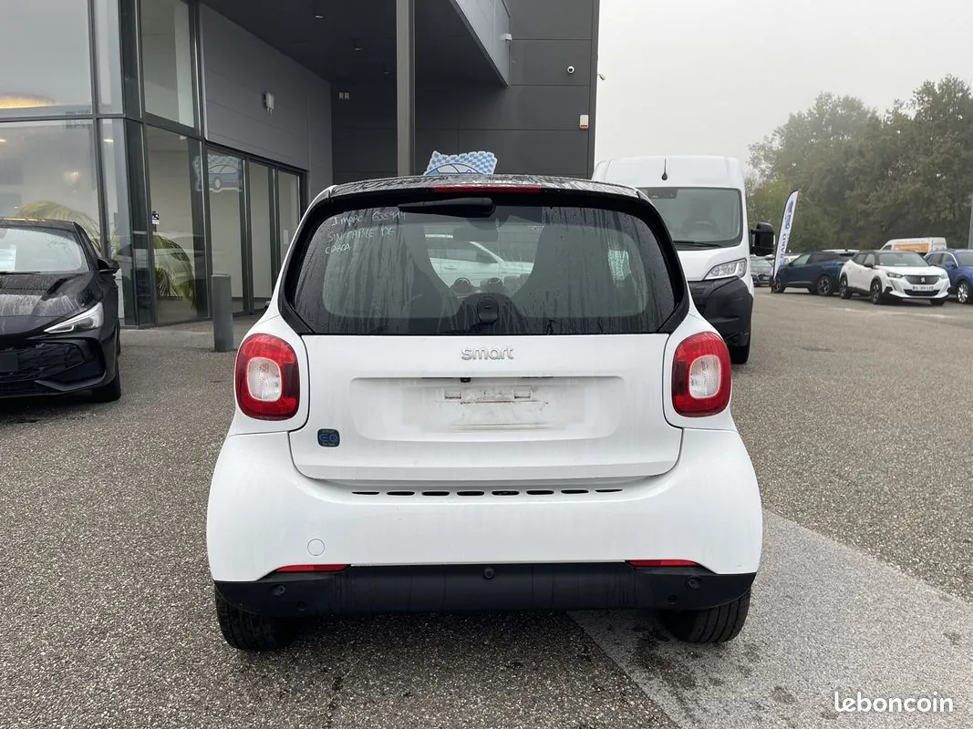 Smart Fortwo 2022 photo 5