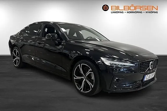 Volvo S60 2023 photo 3