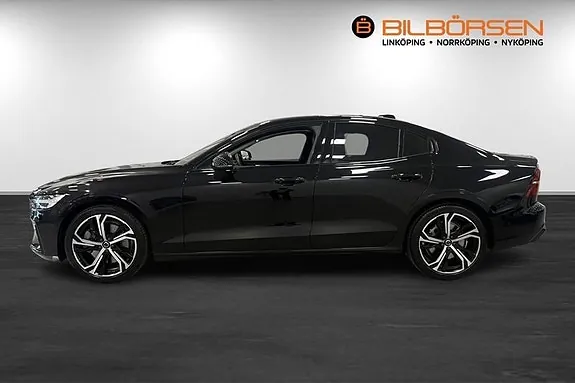 Volvo S60 2023 photo 4