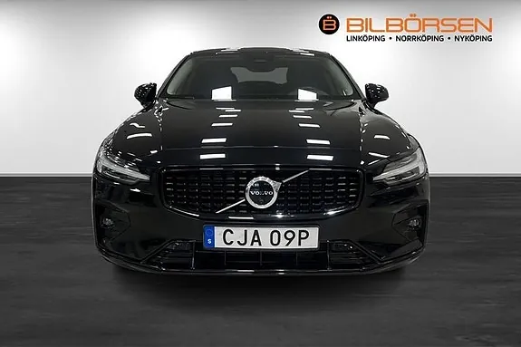 Volvo S60 2023 photo 2