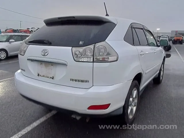 Toyota Harrier 2006 photo 4