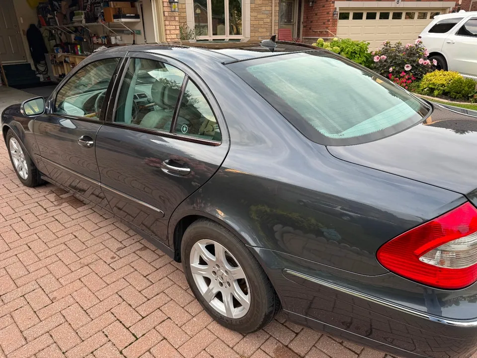 Mercedes-Benz E-Class 2008 photo 3