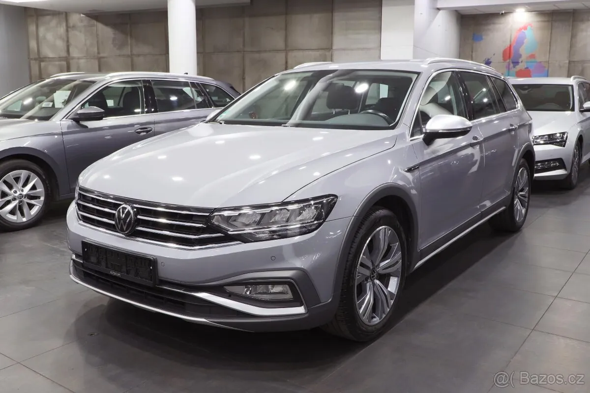 Volkswagen Passat 2022 photo 2