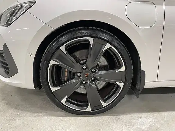 Cupra Leon 2022 photo 4