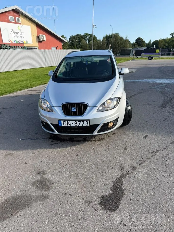 Seat Altea 2012 photo 2