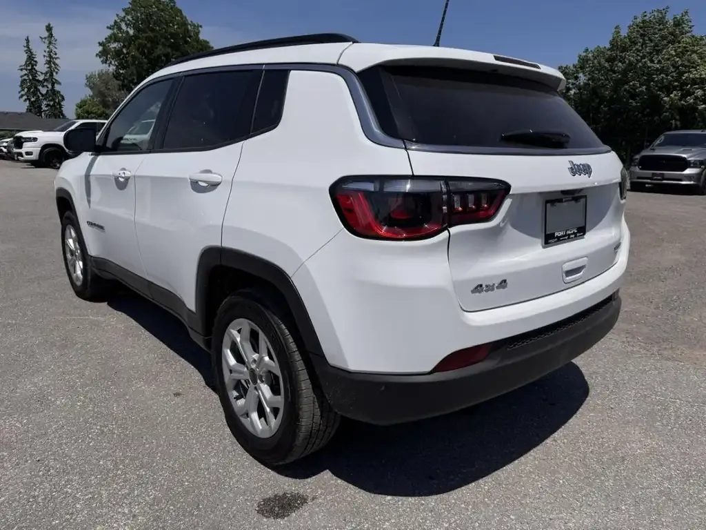 Jeep Compass 2026 photo 3