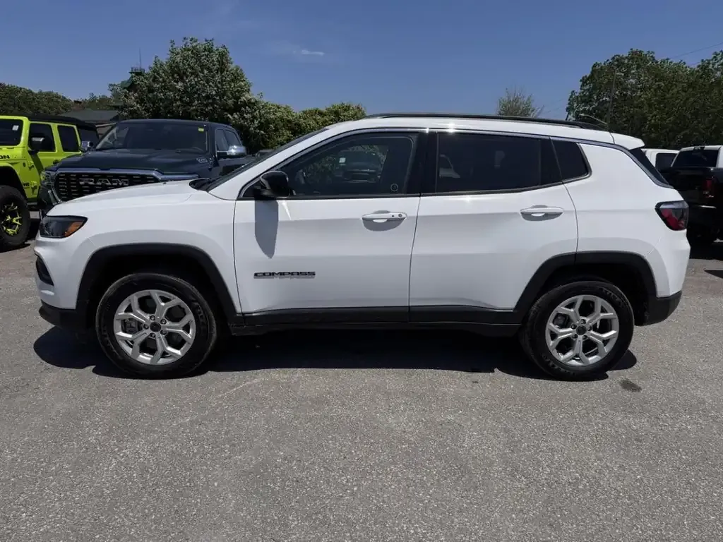 Jeep Compass 2026 photo 2