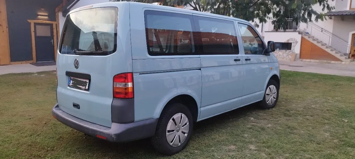Volkswagen T5 2006 photo 3