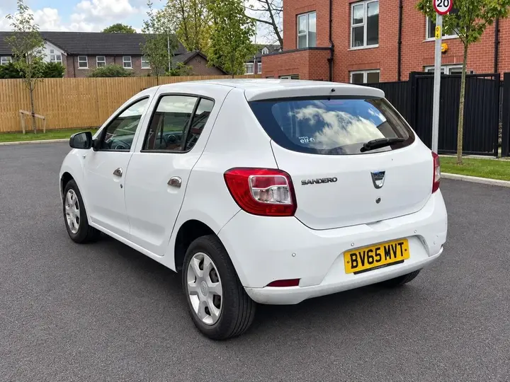 Dacia Sandero 2015 photo 5