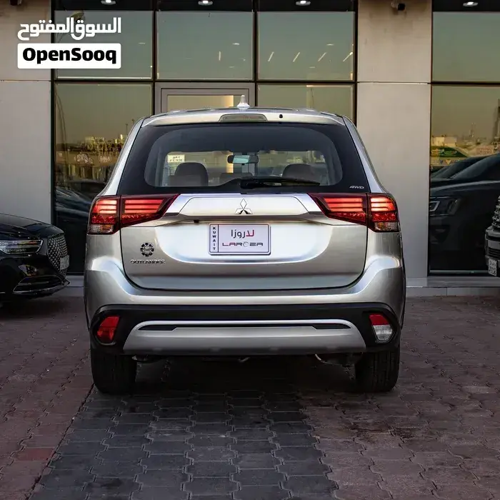 Mitsubishi Outlander 2022 photo 4