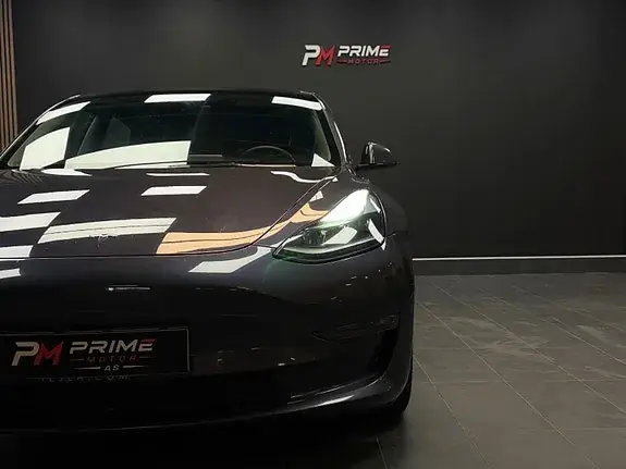 Tesla Model 3 2022 photo 3