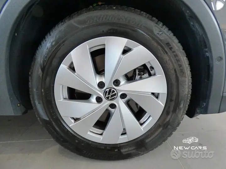 Volkswagen Tiguan 2025 photo 5