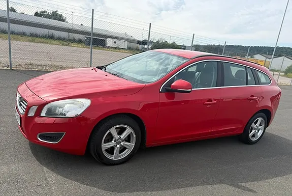 Volvo V60 2013 photo 2