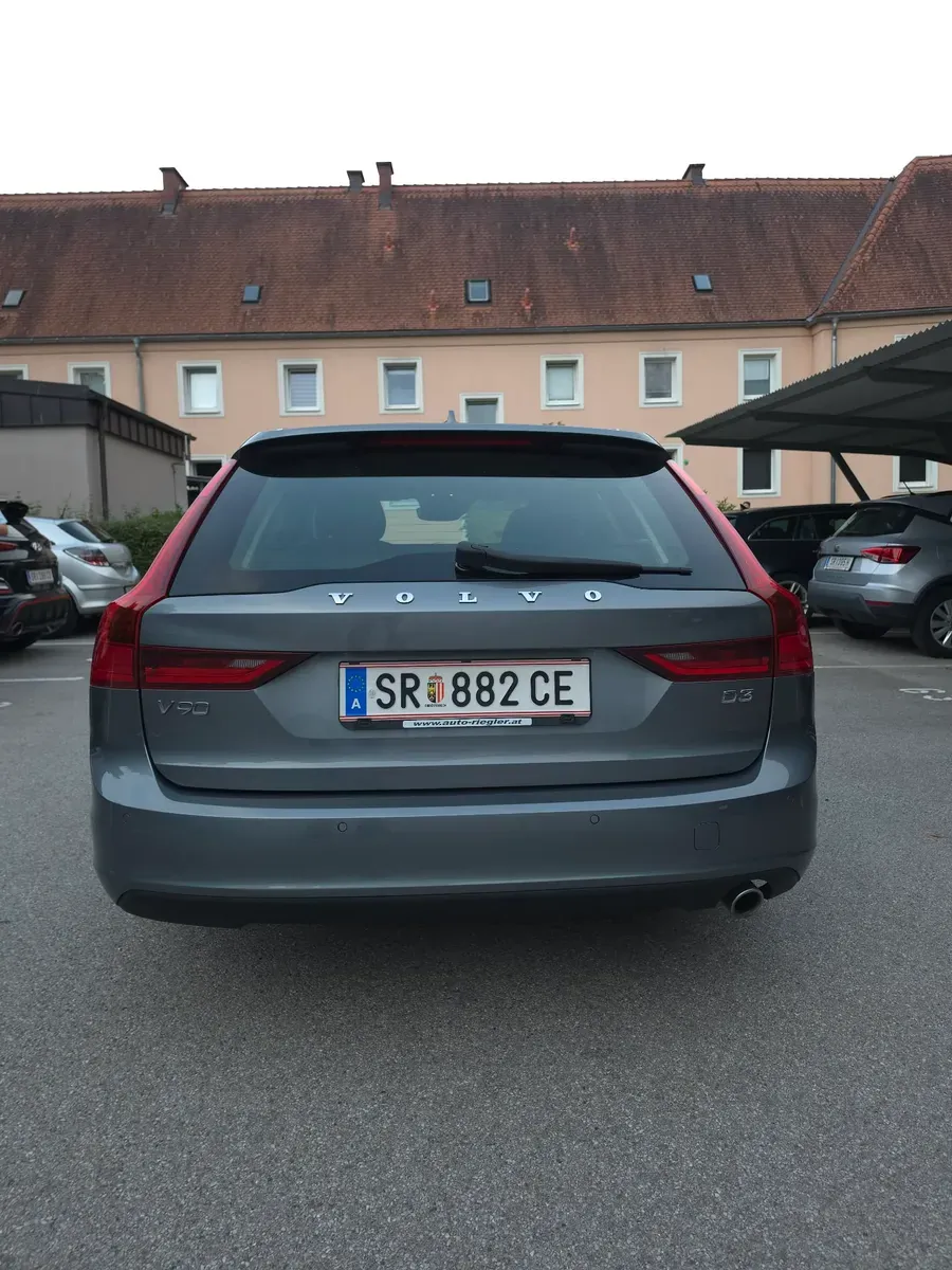 Volvo V90 2018 photo 2