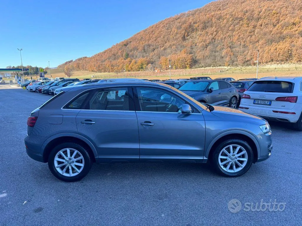 Audi Q3 2012 photo 4