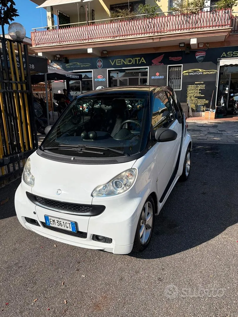 Smart Fortwo 2012 photo 2