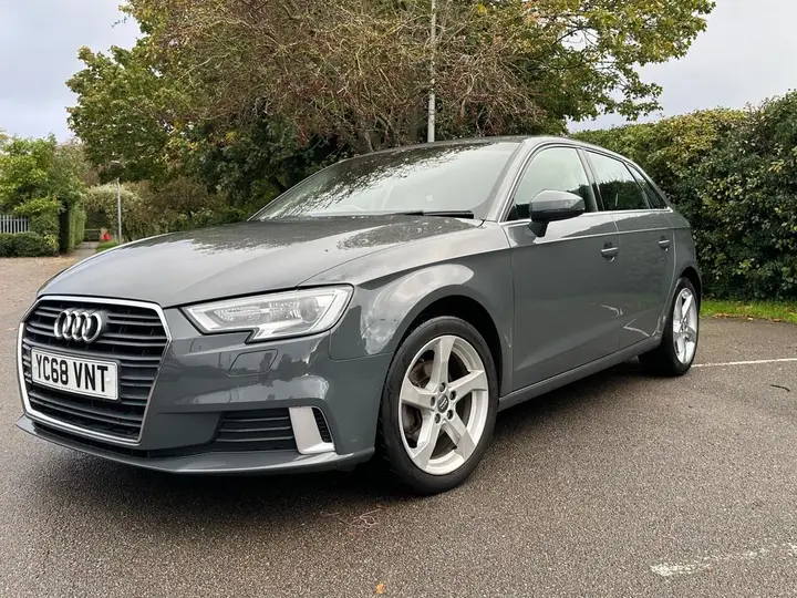 Audi A3 2018 photo 3