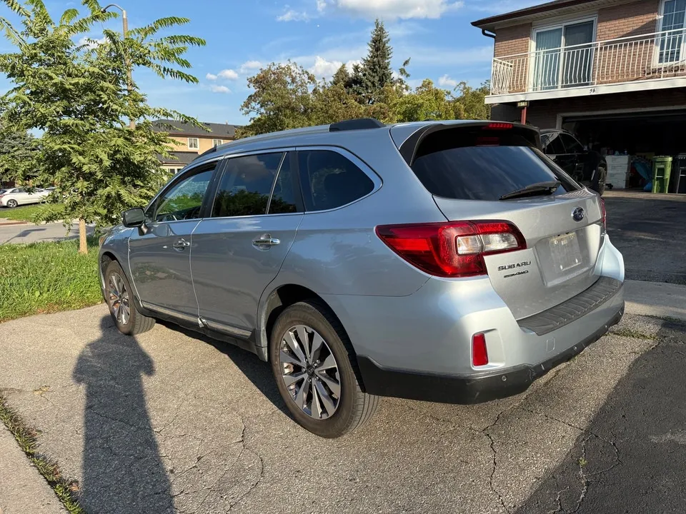 Subaru Outback 2017 photo 3
