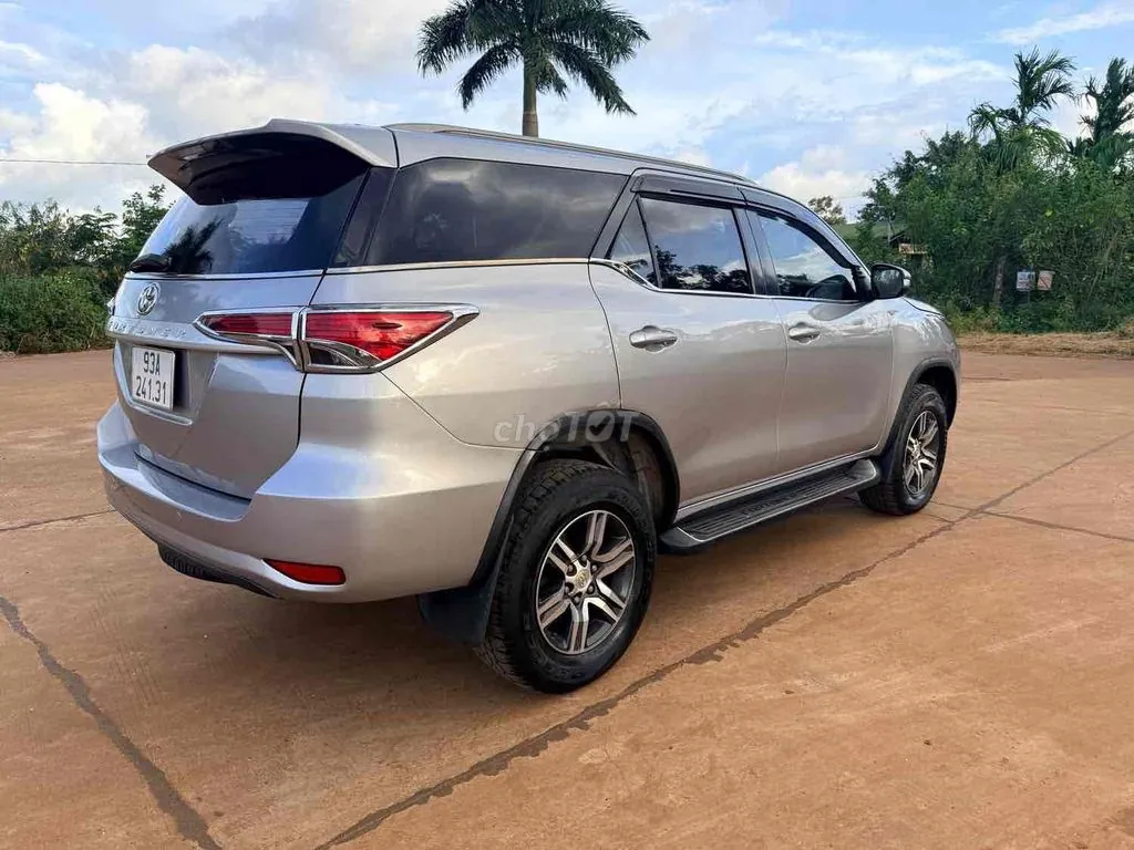Toyota Fortuner 2017 photo 5