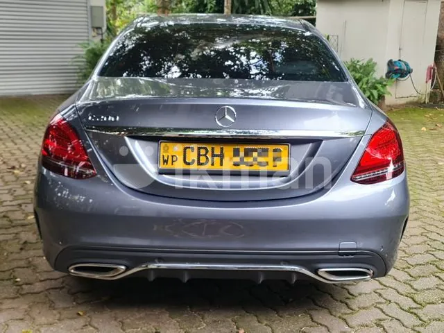 Mercedes-Benz C200 2018 photo 2