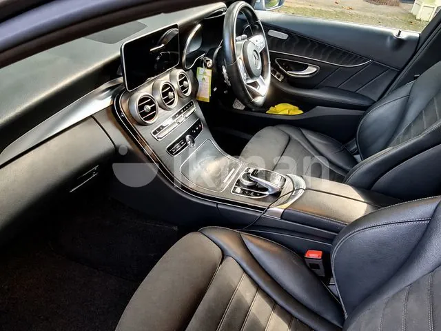 Mercedes-Benz C200 2018 photo 5