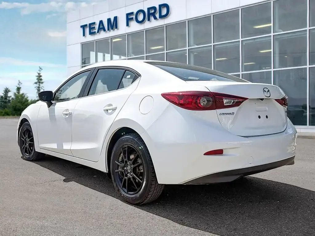 Mazda 3 2018 photo 4