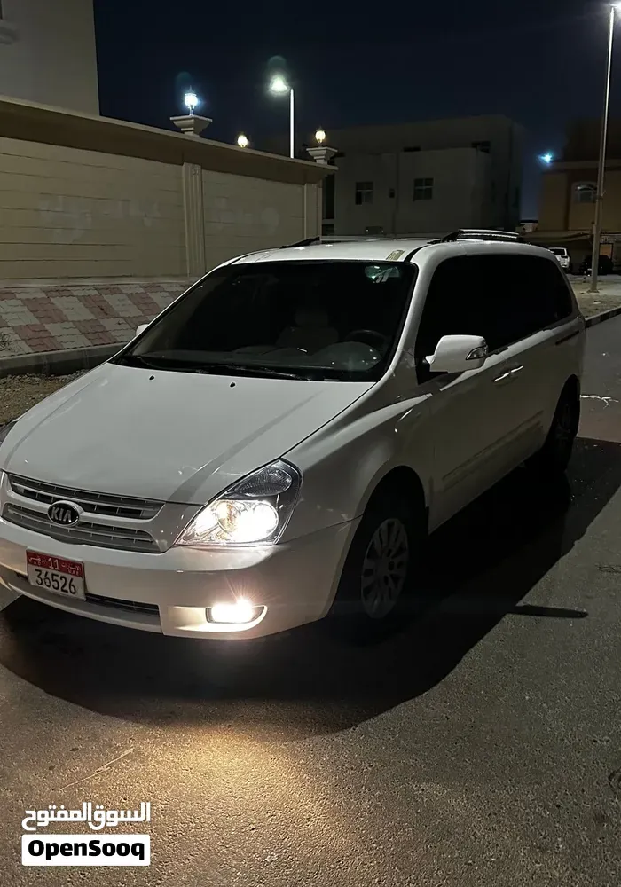 Kia Carnival 2014 photo 5