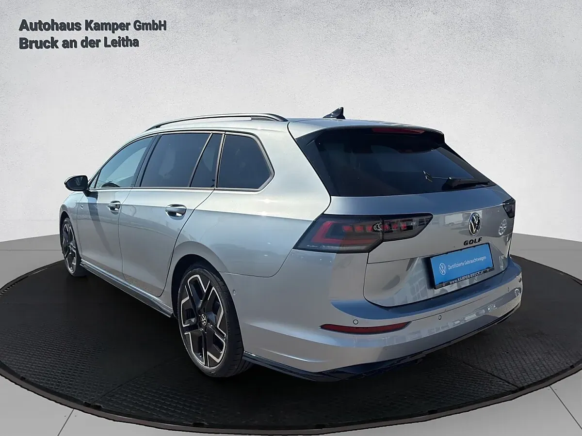 Volkswagen Golf 2026 photo 3