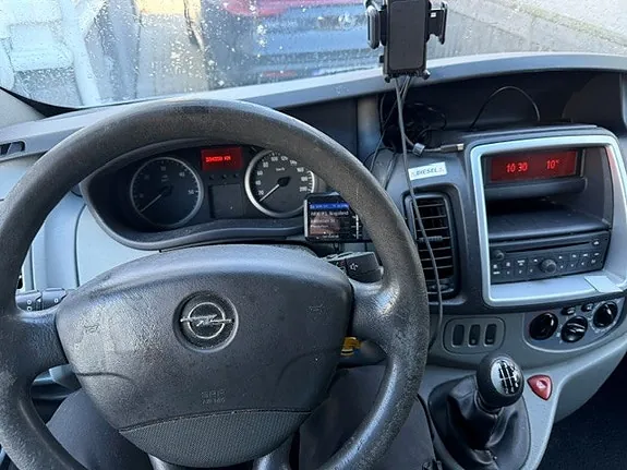 Opel Vivaro 2014 photo 4