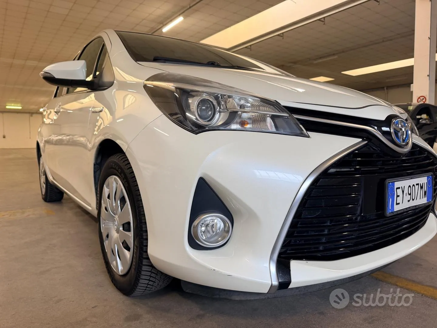 Toyota Yaris 2015 photo 5
