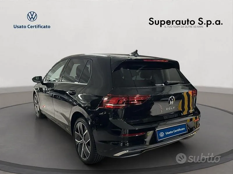 Volkswagen Golf 2025 photo 4