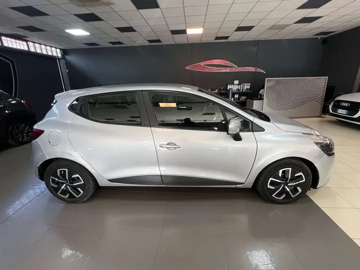 Renault Clio 2015 photo 4