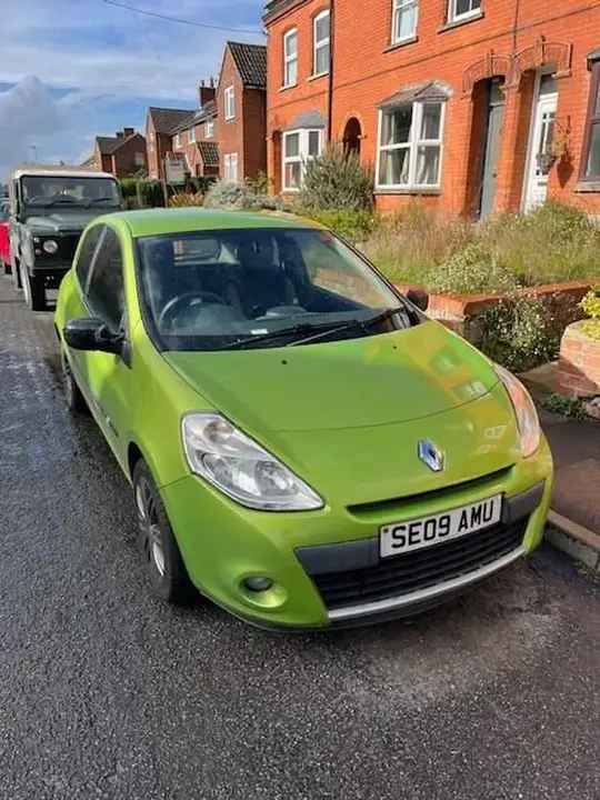 Renault Clio 2009 photo 3