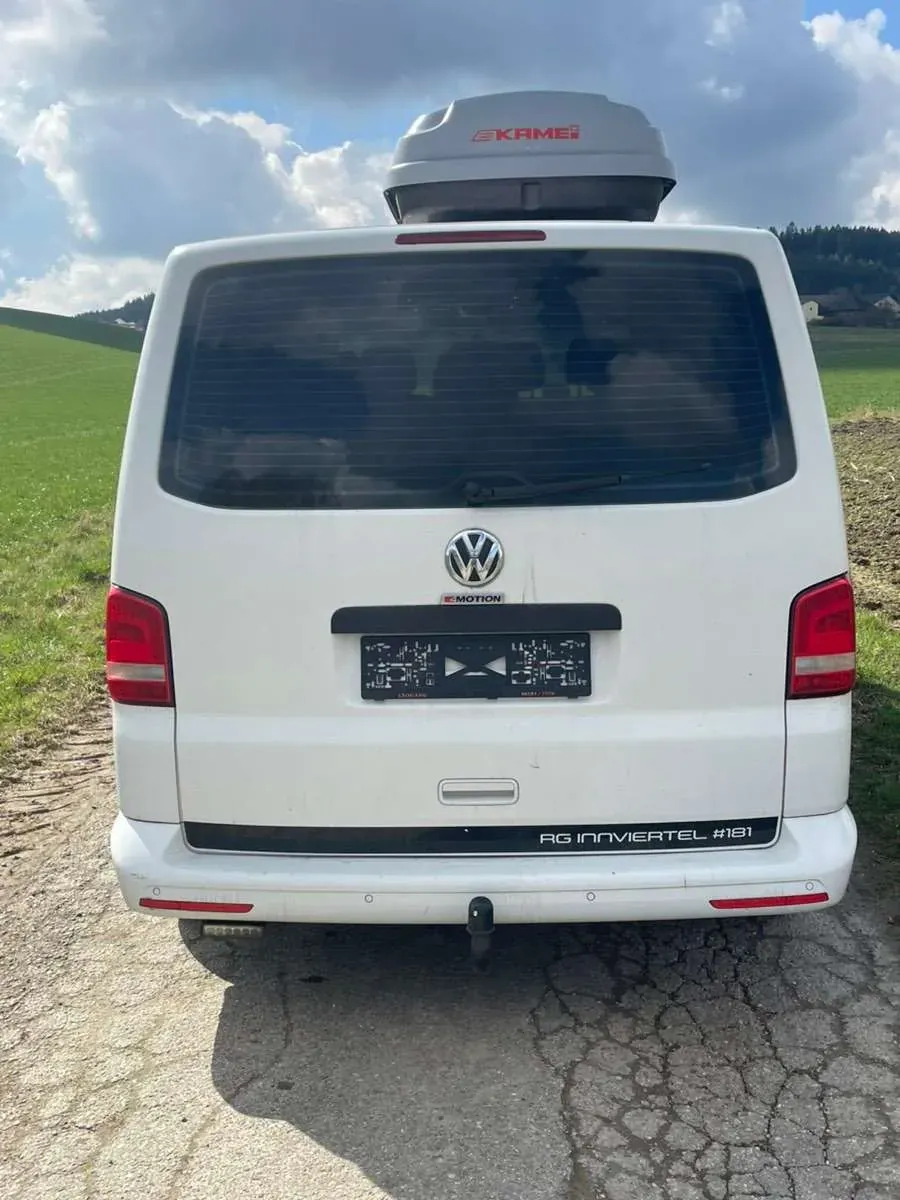 Volkswagen Caravelle 2012 photo 3