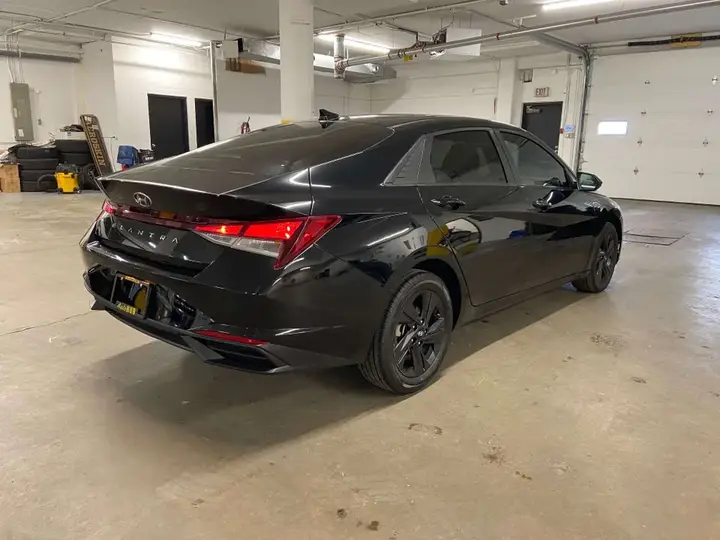 Hyundai Elantra 2021 photo 5